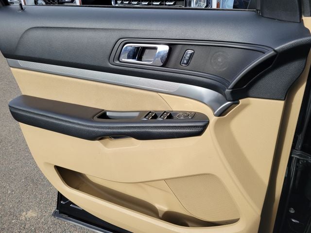 2017 Ford Explorer Base