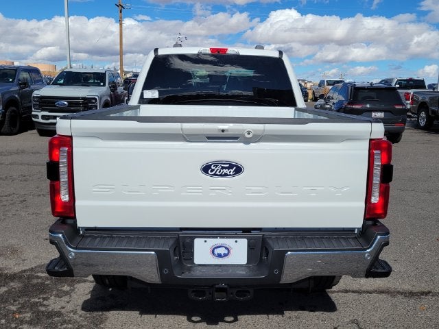 2027 Ford F-350 Lariat