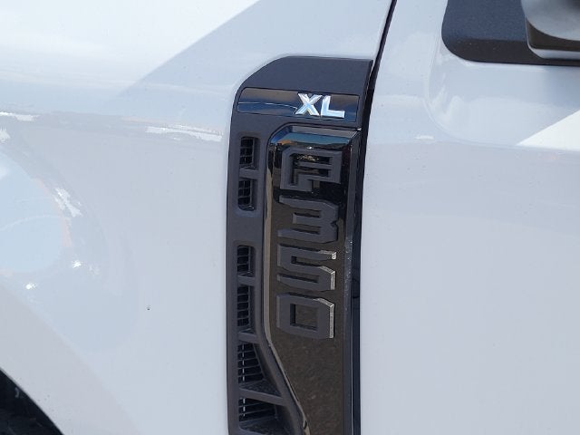 2027 Ford F-350 XL