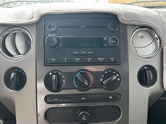 2004 Ford F-150 Base