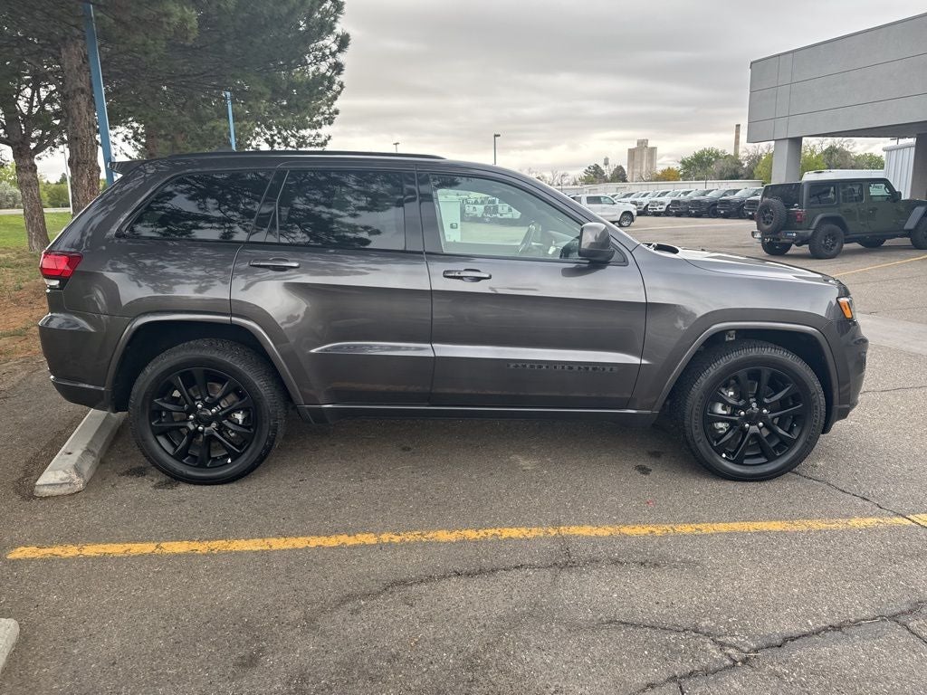 2021 Jeep Grand Cherokee Laredo X 4x4