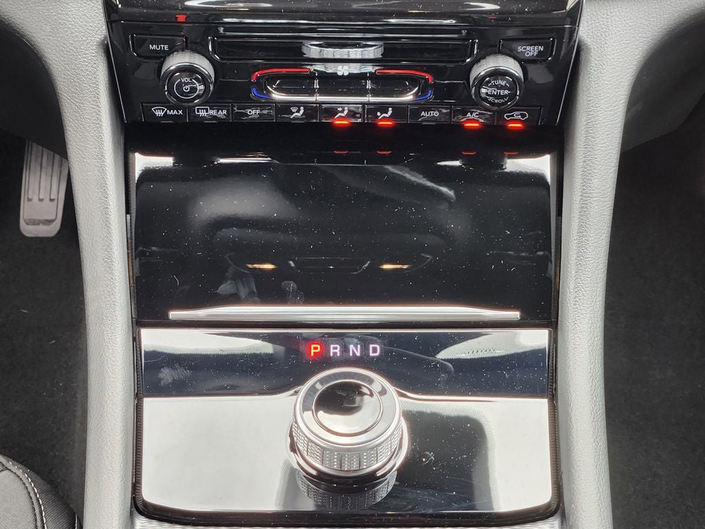 2026 Jeep Grand Cherokee GRAND CHEROKEE LAREDO 4X4