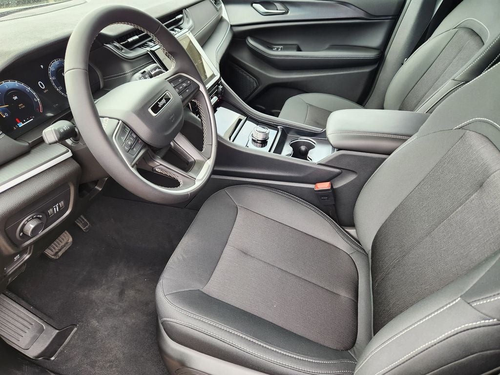 2026 Jeep Grand Cherokee GRAND CHEROKEE LAREDO 4X4