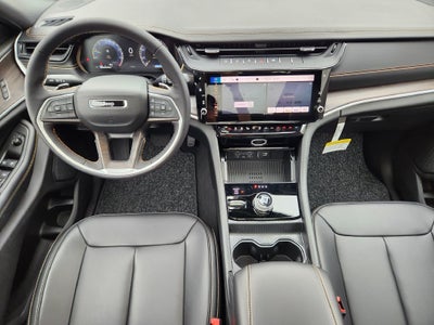 2026 Jeep Grand Cherokee 85th Anniversary Edition
