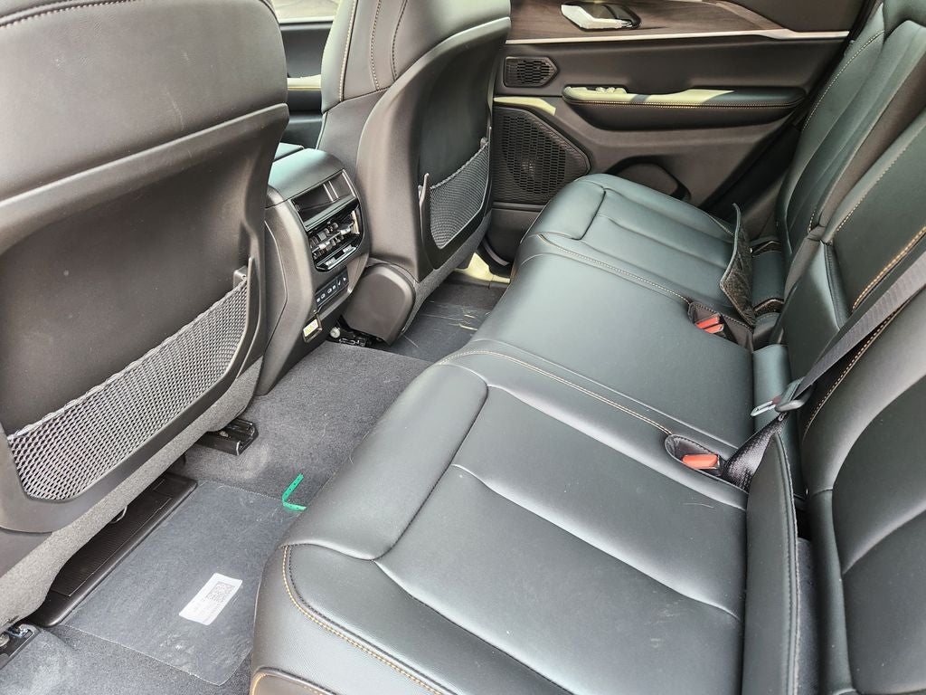 2026 Jeep Grand Cherokee 85th Anniversary Edition