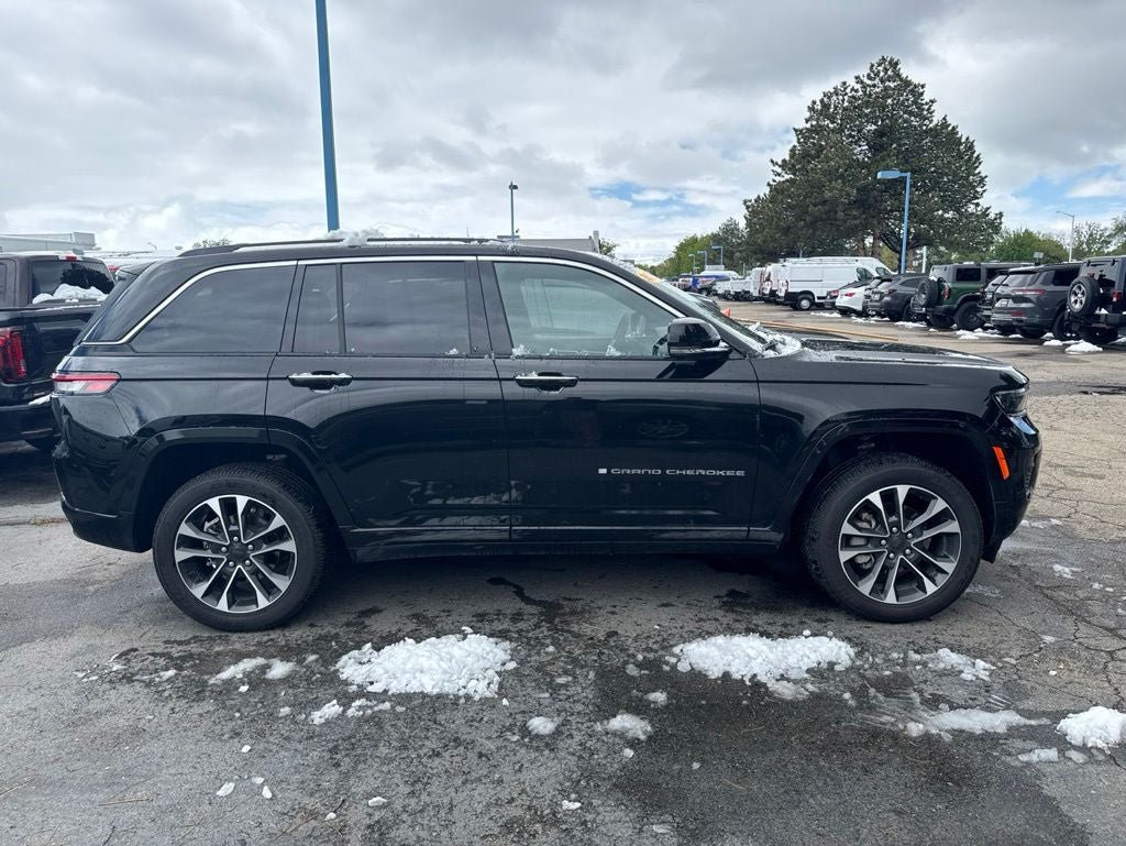 2022 Jeep Grand Cherokee Overland 4x4