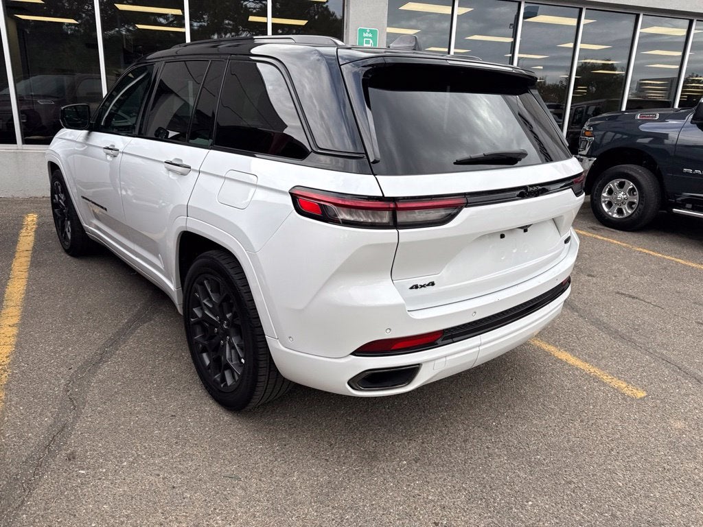 2025 Jeep Grand Cherokee Summit