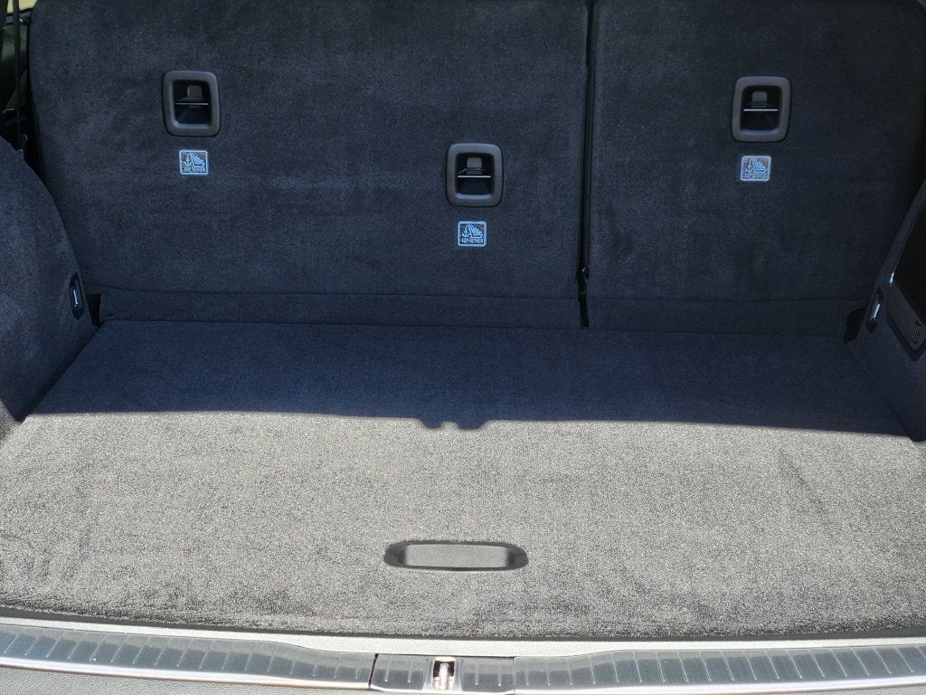 2027 Jeep Grand Cherokee Summit