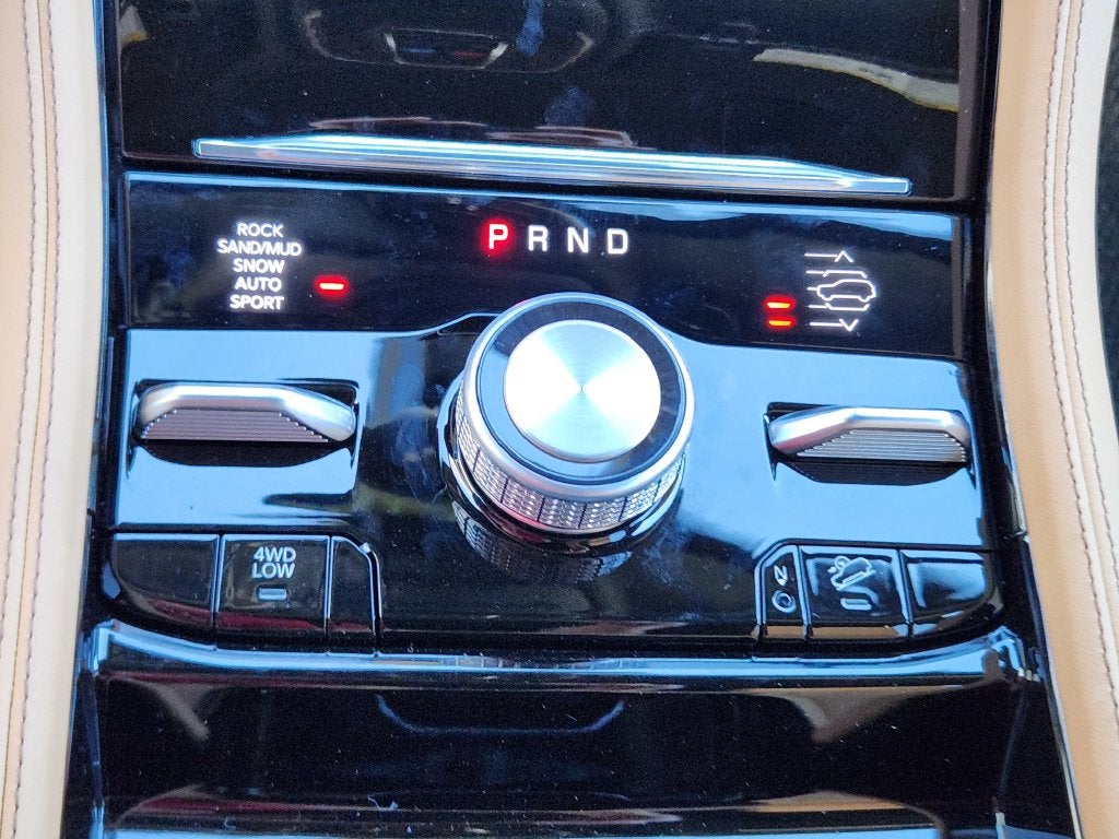 2027 Jeep Grand Cherokee Summit