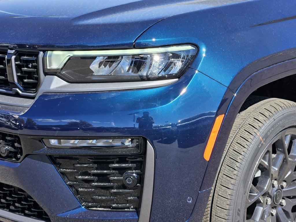 2027 Jeep Grand Cherokee Summit