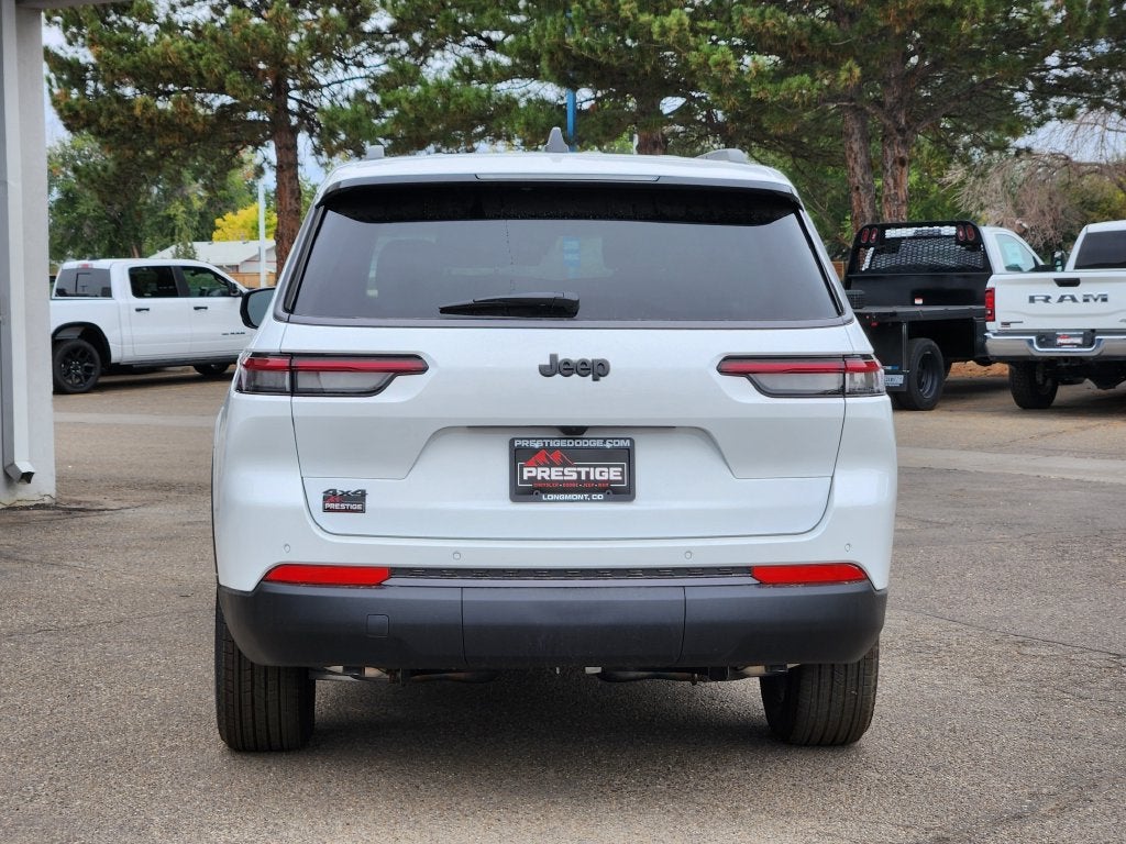 2027 Jeep Grand Cherokee L Laredo