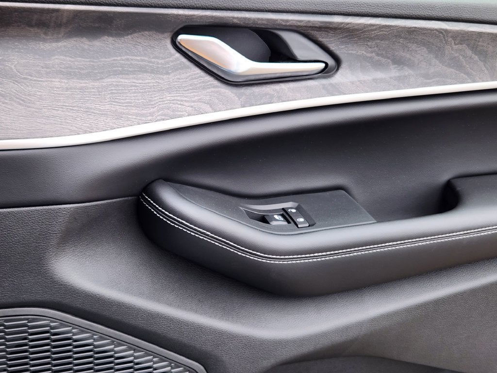 2027 Jeep Grand Cherokee L Laredo