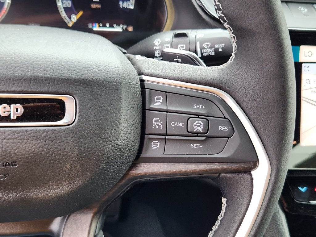 2027 Jeep Grand Cherokee L Laredo