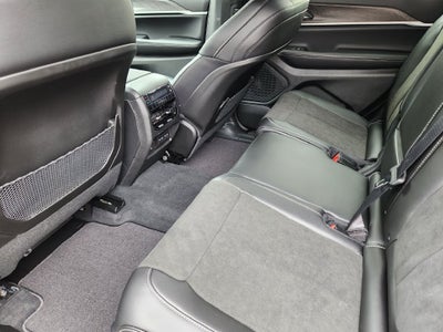 2027 Jeep Grand Cherokee L Laredo