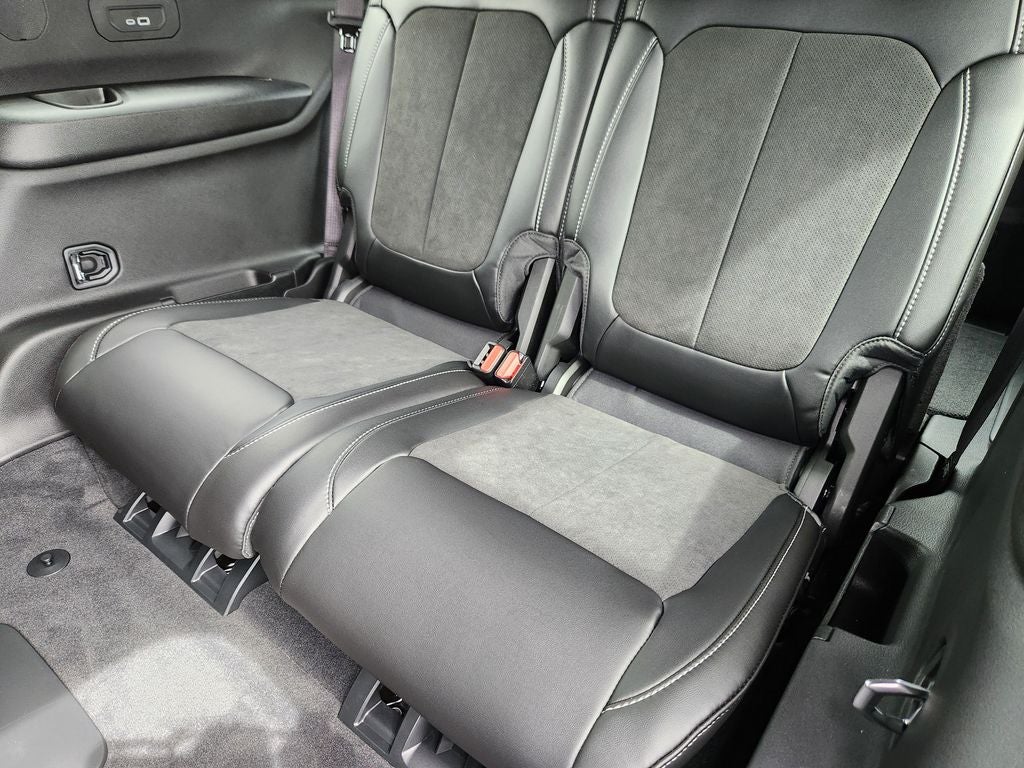 2027 Jeep Grand Cherokee L Laredo