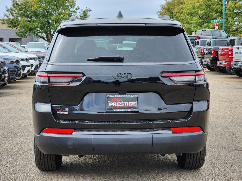 2027 Jeep Grand Cherokee L Laredo