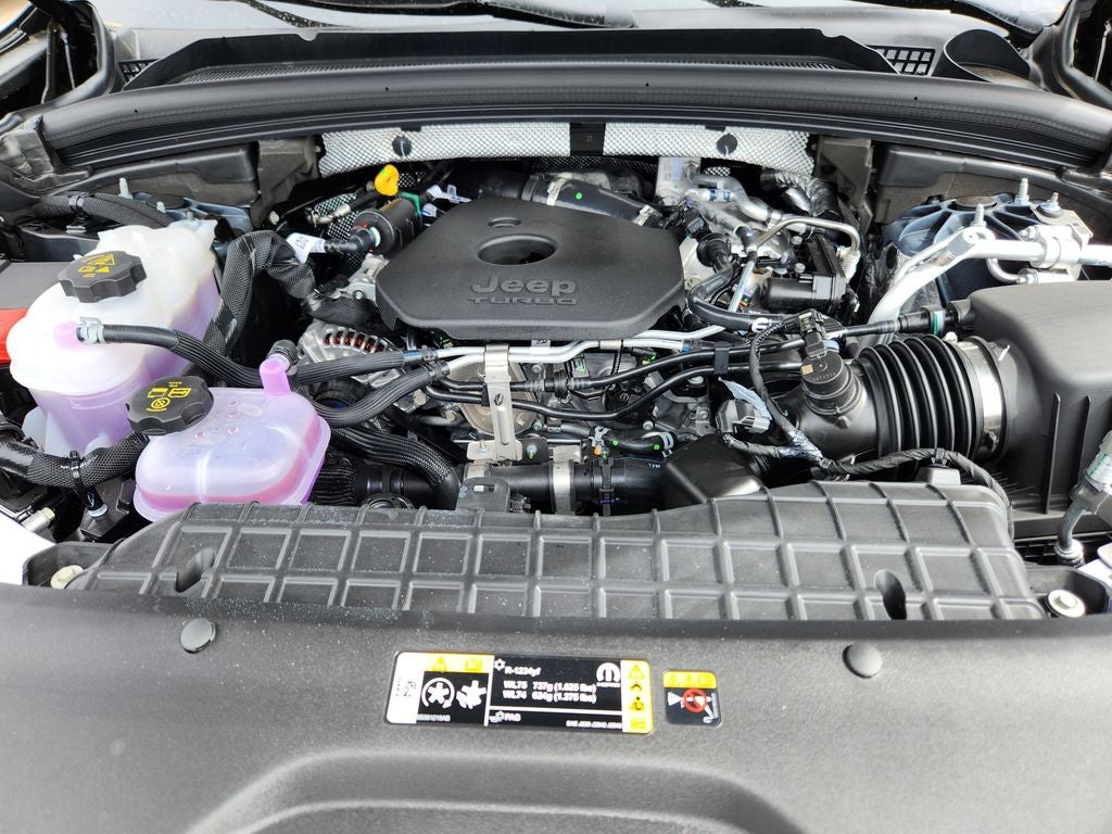 2027 Jeep Grand Cherokee L Laredo