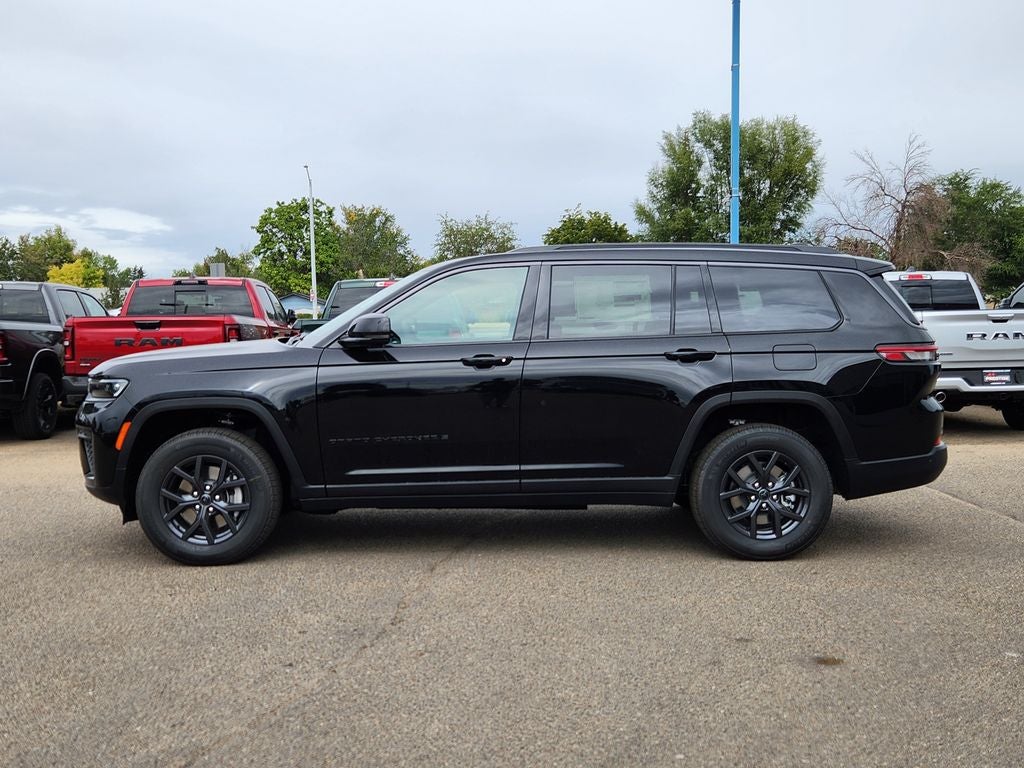 2027 Jeep Grand Cherokee L Laredo