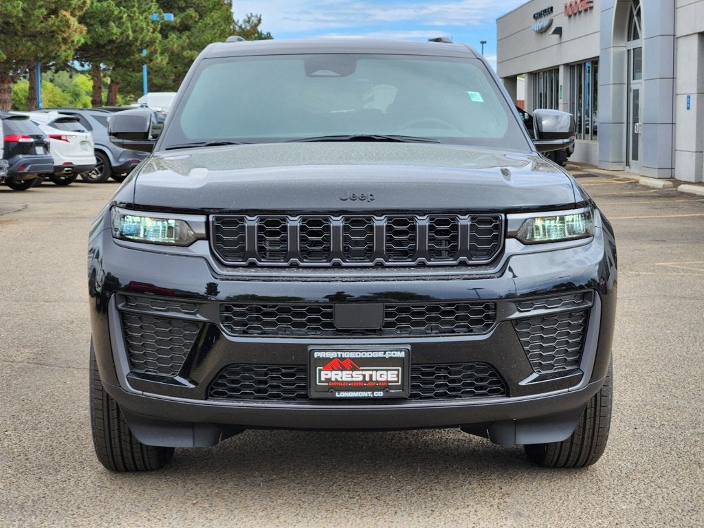 2027 Jeep Grand Cherokee L Laredo