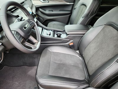 2027 Jeep Grand Cherokee L Laredo