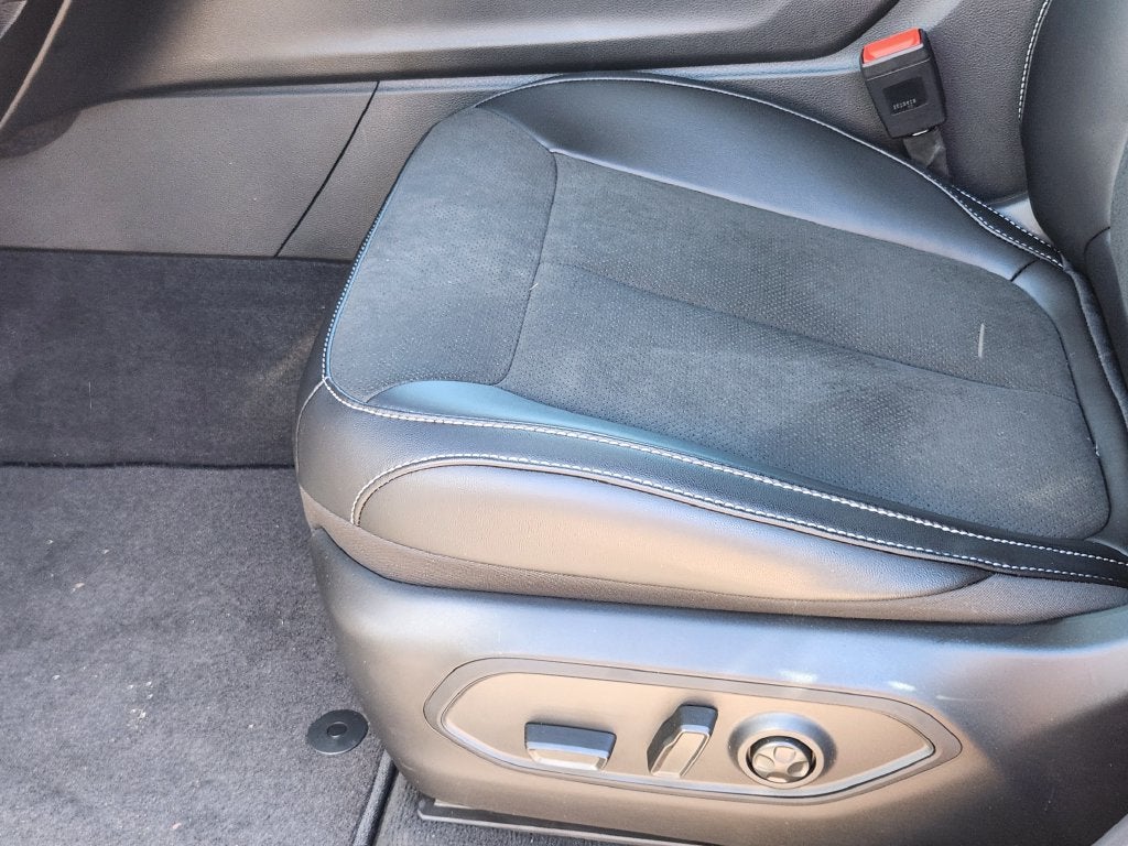 2027 Jeep Grand Cherokee L Laredo