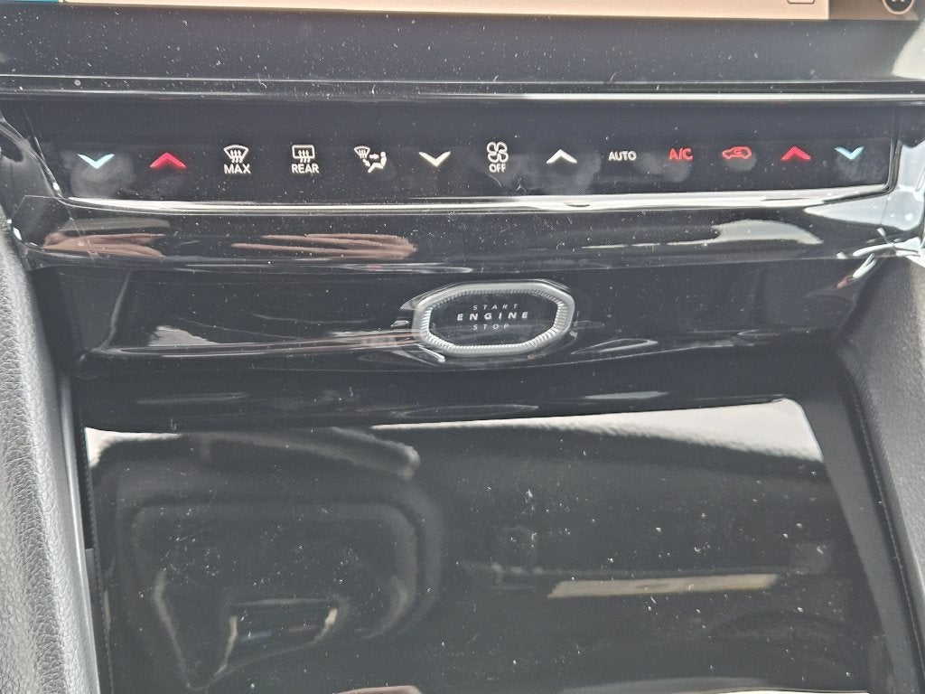 2027 Jeep Grand Cherokee L Laredo