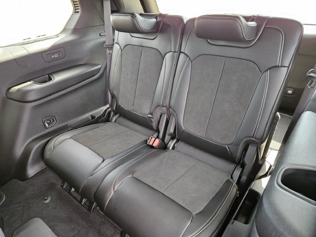 2027 Jeep Grand Cherokee L Laredo