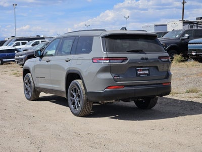 2027 Jeep Grand Cherokee L Laredo