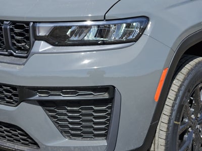2027 Jeep Grand Cherokee L Laredo