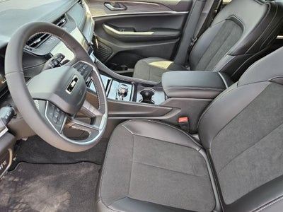 2027 Jeep Grand Cherokee L Laredo