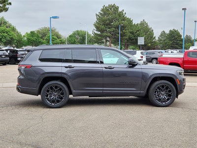 2025 Jeep Grand Cherokee GRAND CHEROKEE L SUMMIT 4X4