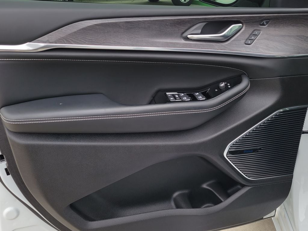 2025 Jeep Grand Cherokee Overland
