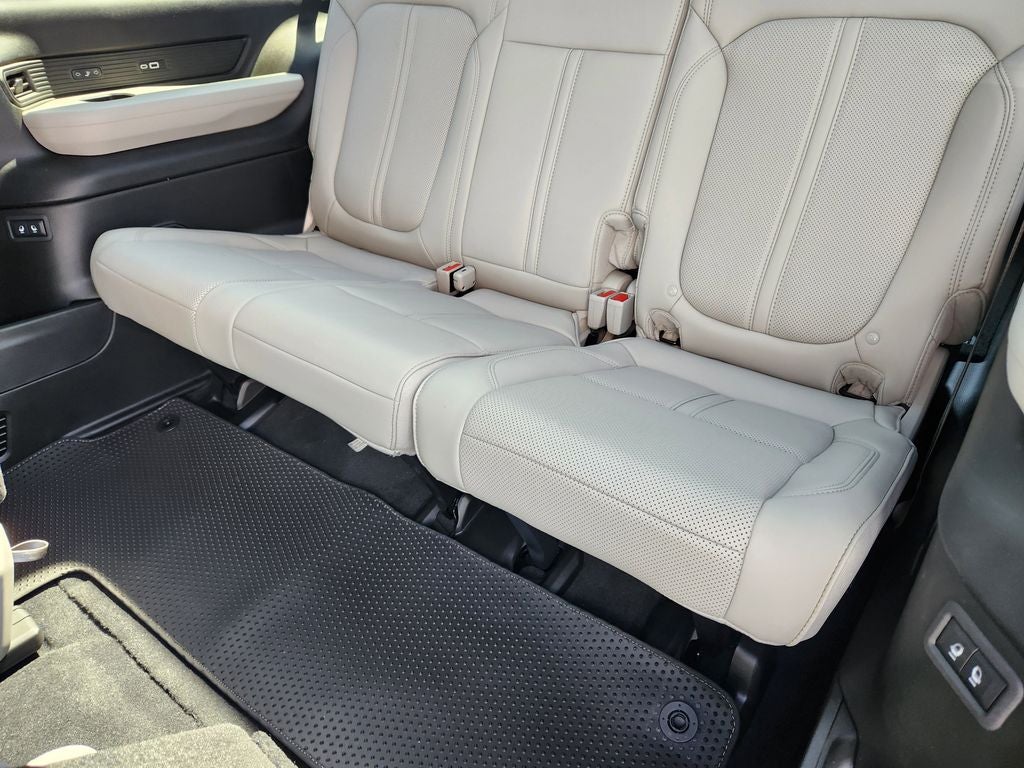 2026 Jeep Grand Wagoneer GRAND WAGONEER L LIMITED RESERVE 4X4