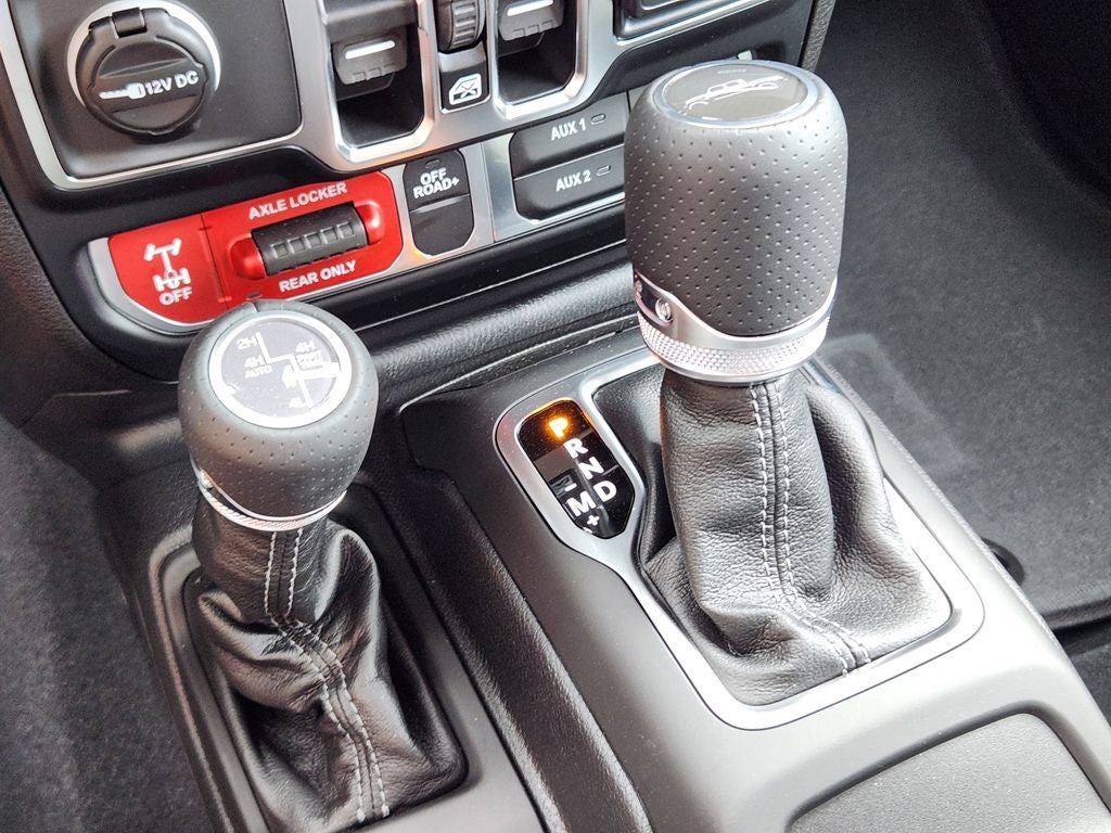 2026 Jeep Gladiator GLADIATOR MOJAVE X 4X4