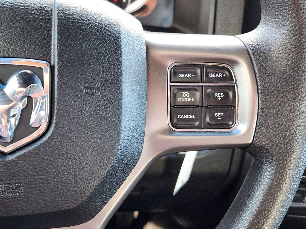 2024 RAM 1500 Classic Warlock Crew Cab 4x4 5'7' Box