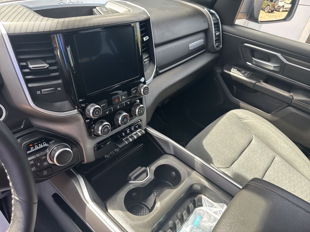 2025 RAM 1500 Big Horn Crew Cab 4x4 5'7' Box