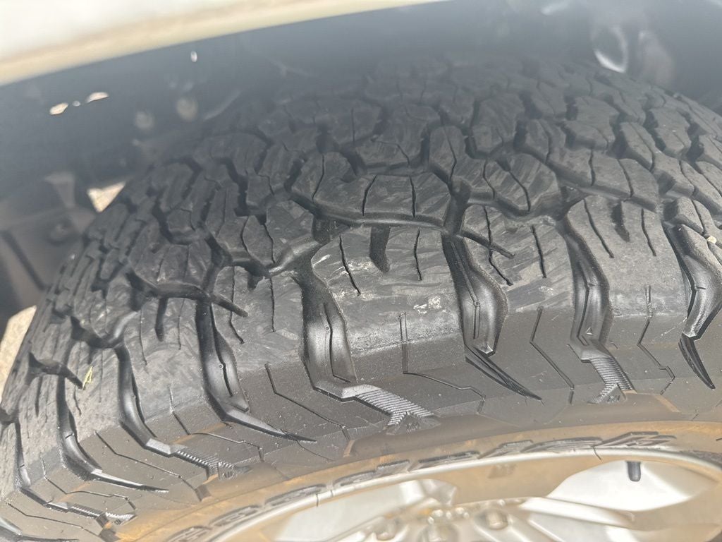 2020 RAM 1500 Laramie Quad Cab 4x4 6'4' Box