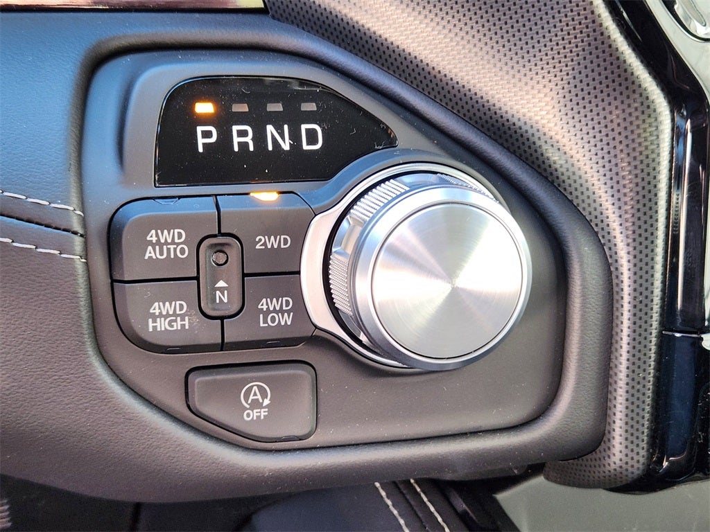 2026 RAM 1500 RAM 1500 LIMITED CREW CAB 4X4 5'7' BOX