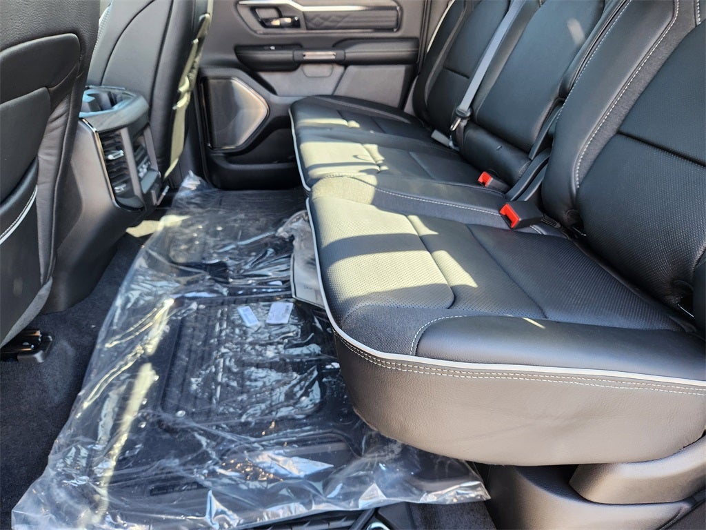 2026 RAM 1500 RAM 1500 LIMITED CREW CAB 4X4 5'7' BOX