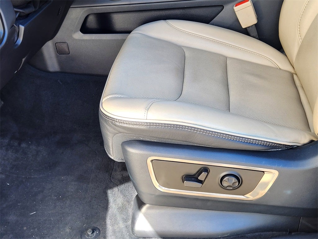 2021 RAM 1500 Limited Crew Cab 4x4 5'7' Box