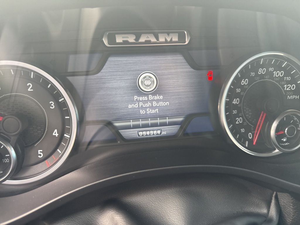 2023 RAM 1500 Laramie Crew Cab 4x4 5'7' Box