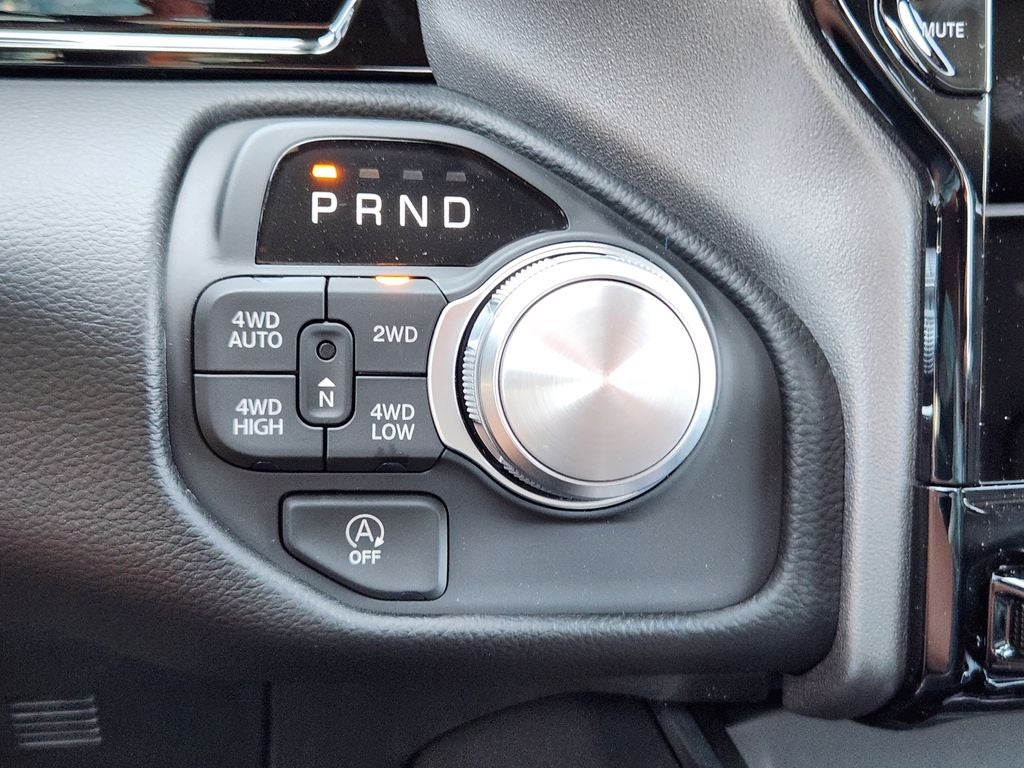 2026 RAM 1500 RAM 1500 LARAMIE CREW CAB 4X4 5'7' BOX