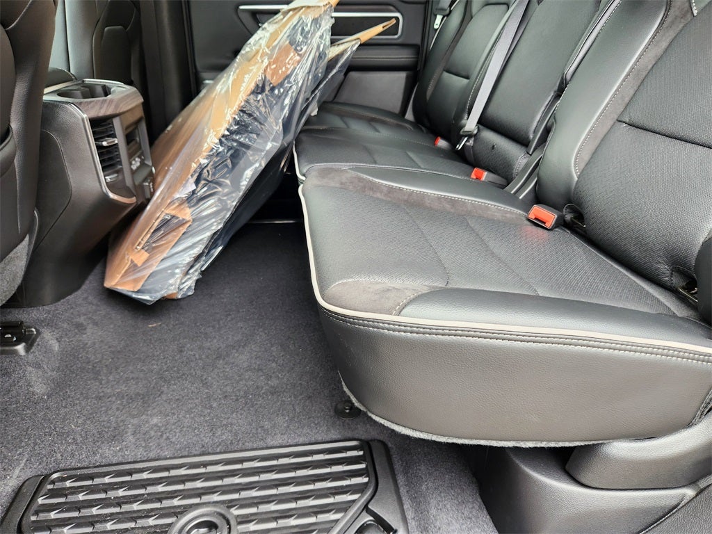 2026 RAM 1500 RAM 1500 LARAMIE CREW CAB 4X4 5'7' BOX