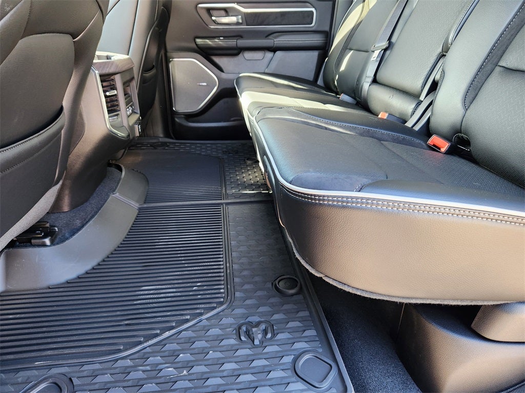 2026 RAM 1500 RAM 1500 LARAMIE CREW CAB 4X4 5'7' BOX