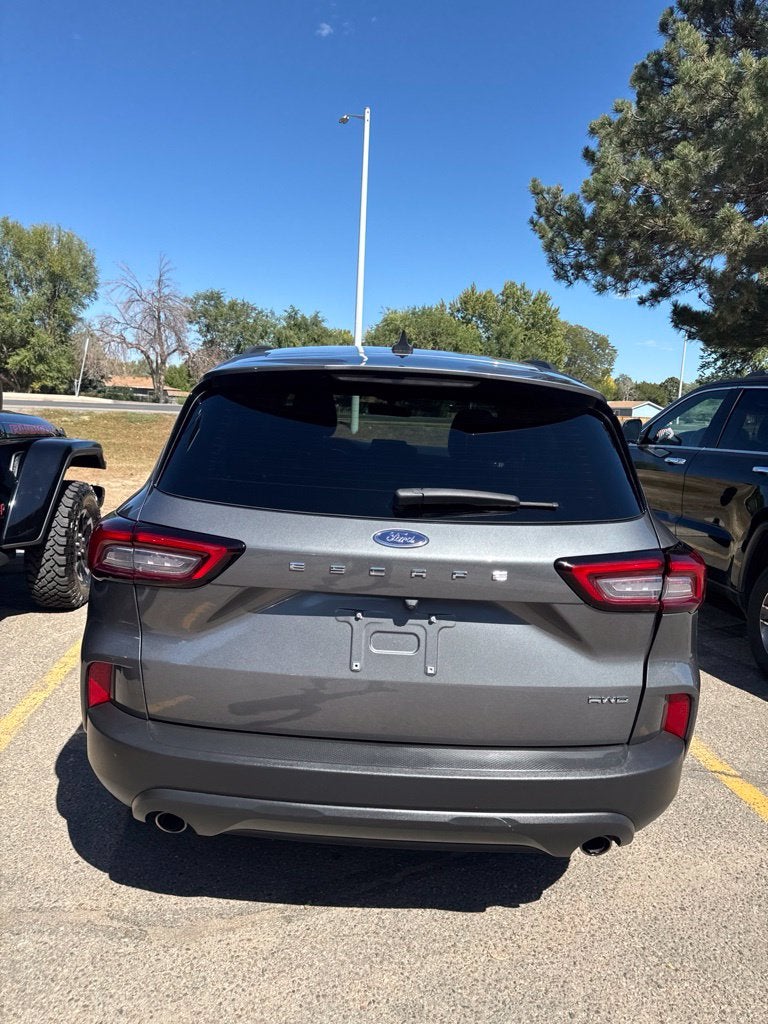 2025 Ford Escape ST-Line Select