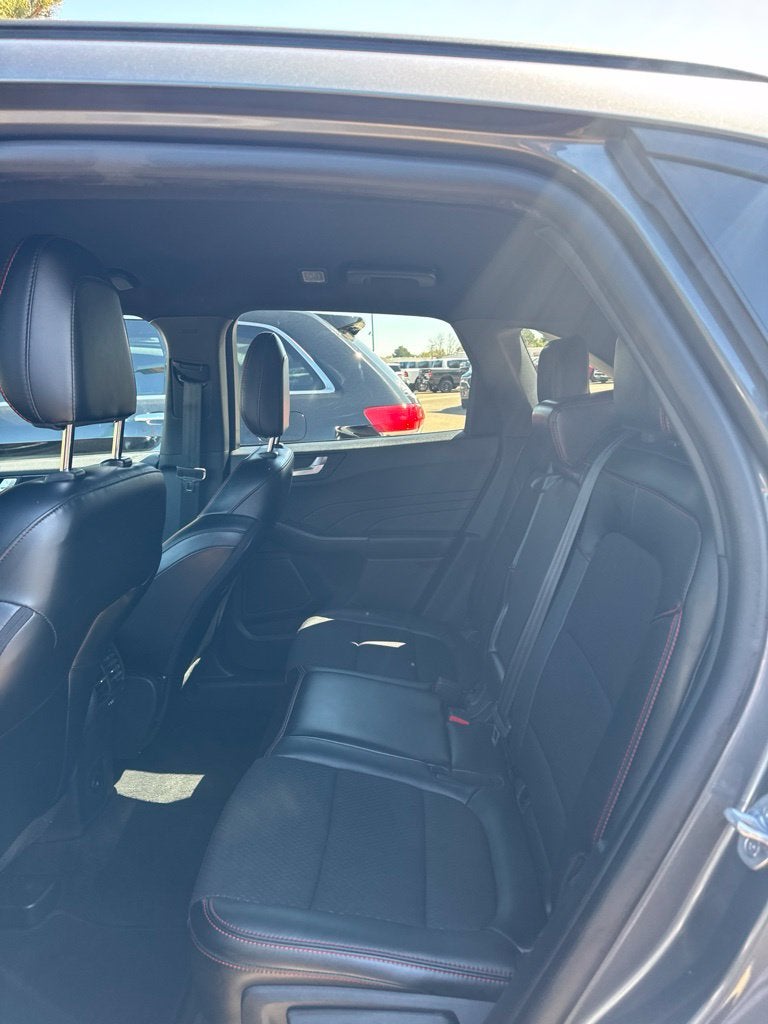 2025 Ford Escape ST-Line Select