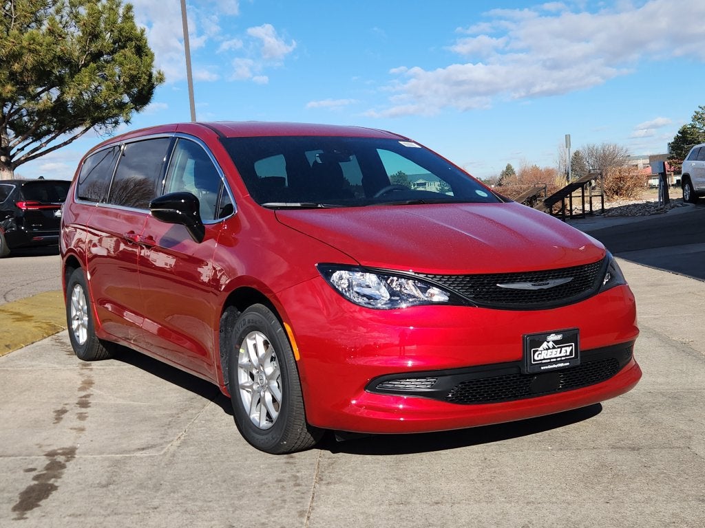 2026 Chrysler Voyager LX