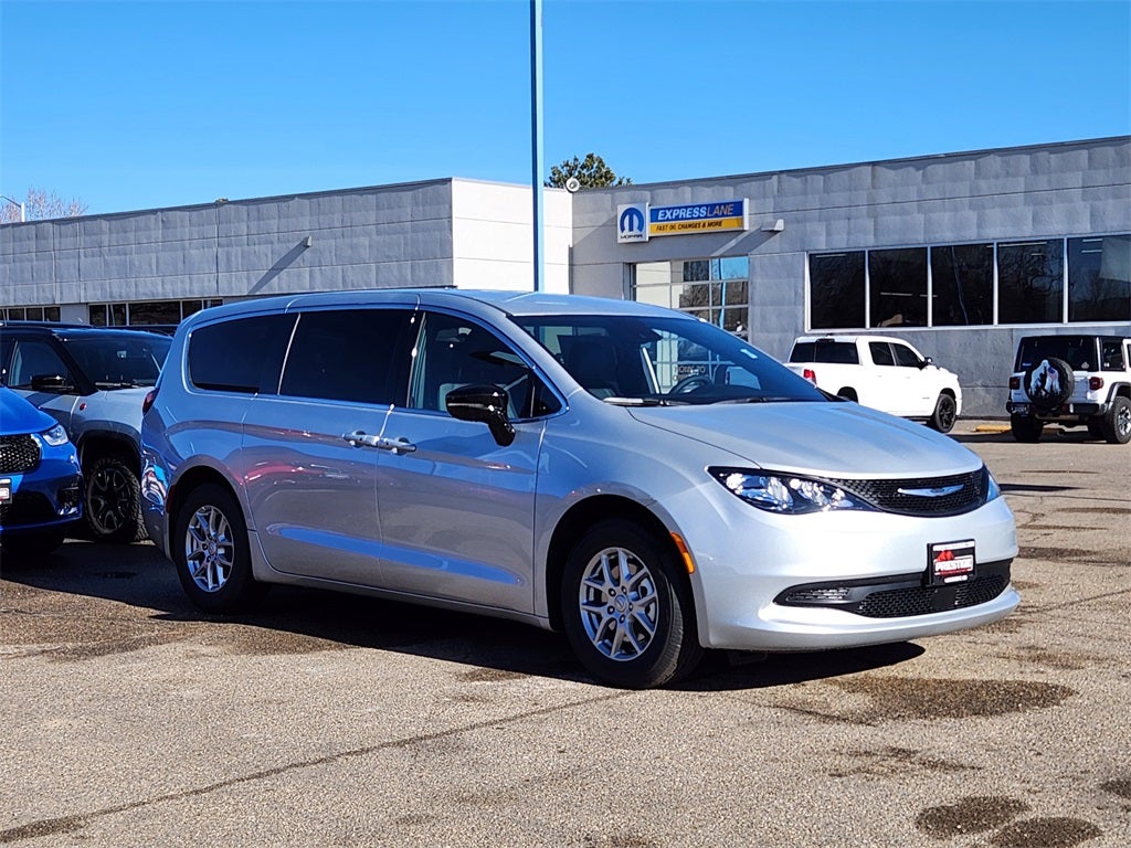 2026 Chrysler Voyager VOYAGER LX