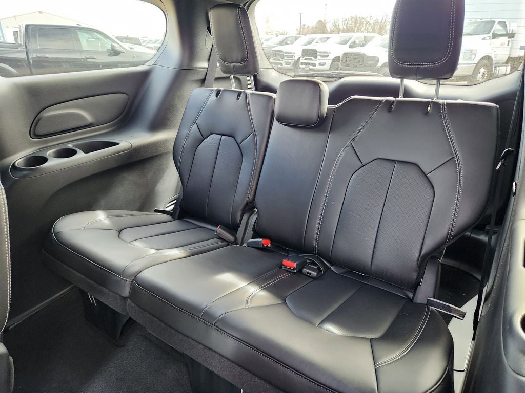 2026 Chrysler Pacifica PACIFICA SELECT AWD