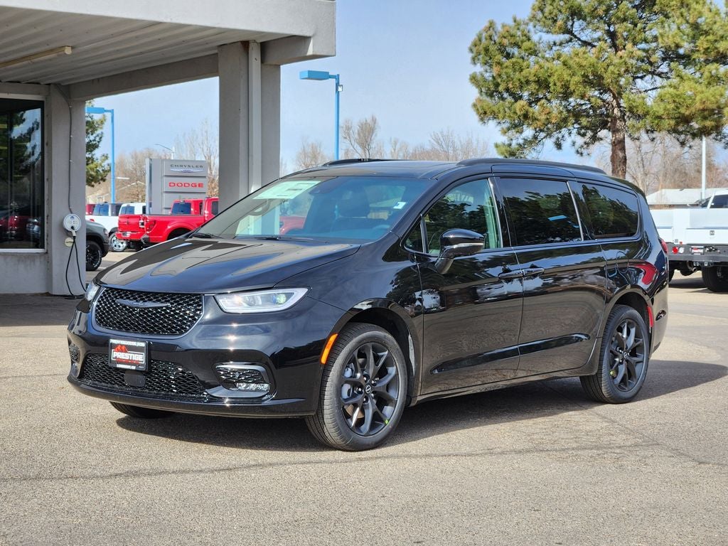 2026 Chrysler Pacifica Limited